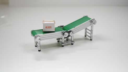 カプセルトイ ベルトコンベア 動く 可動式