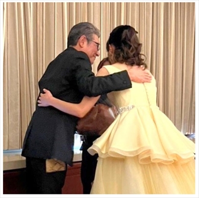 長女・布川桃花の結婚式に出席した布川敏和とつちやかおり