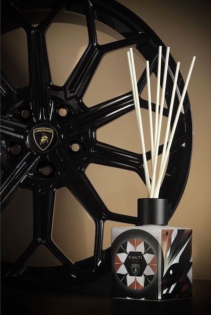 ランボルギーニ アロマ クルティ キャンドル