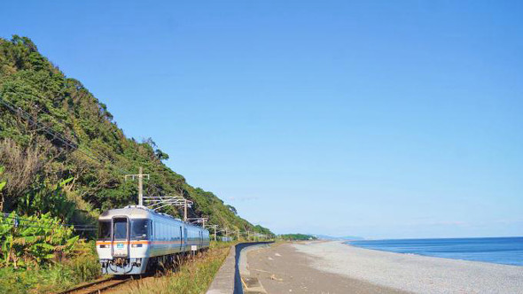 キハ85系気動車・特急「南紀」、紀勢本線・新宮〜三輪崎間
