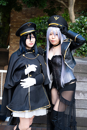 「その着せ替え人形は恋をする」ブラックロベリアとブラックリリィ