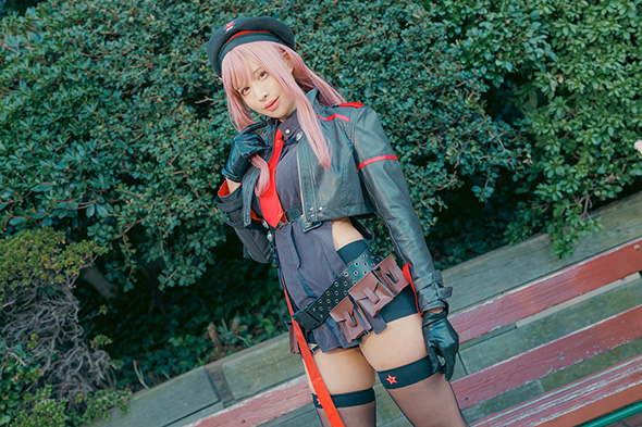 「勝利の女神：NIKKE」ラピ