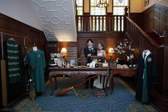 ハリー・ポッター風の結婚式のウェルカムスペースの画像