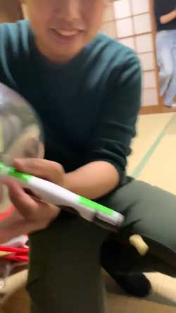 スピーカー 中に入った ボーロ 取り出す方法 解決策 Twitter 募集