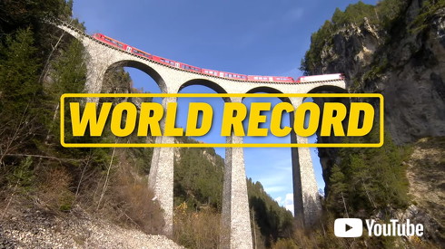 スイスレーティッシュ鉄道100両編成