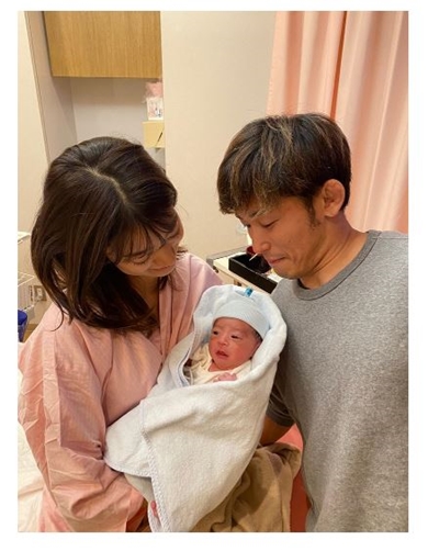 才賀紀左衛門と息子と妻