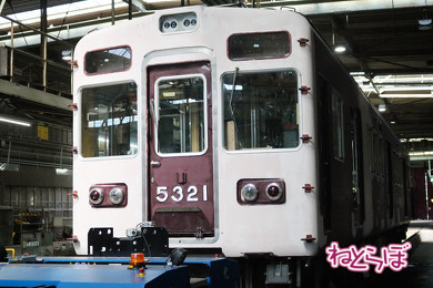 え？　「白い」阪急電車もあったの……!?