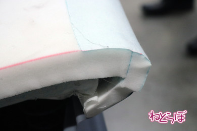 座面にも、柔らか快適感触のための工夫がある