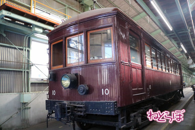 新京阪鉄道時代の10形車両。ボディーは木製