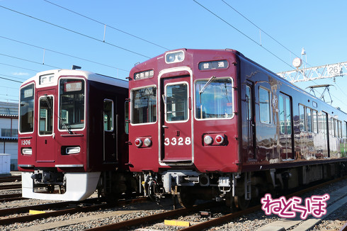 マルーンカラーの車体色が特徴の阪急電車