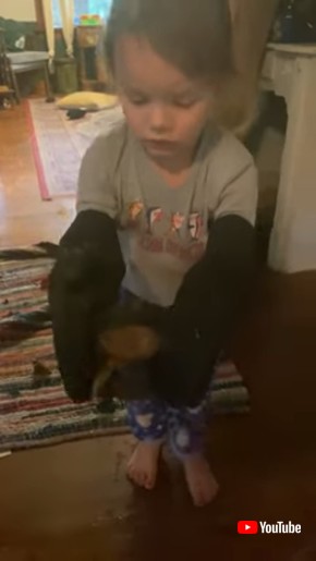 Thoughtful Kiddo Brings Coffee || ViralHog