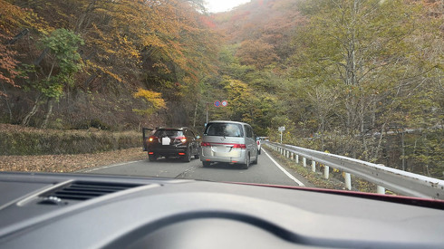 いろは坂で立ち往生していたホンダ車
