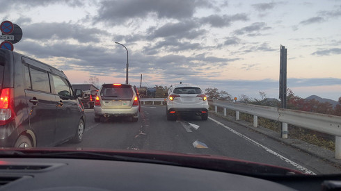 いろは坂で立ち往生していたホンダ車