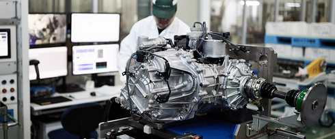 画像：ホンダ NSX DCT製造