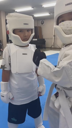 女の子は攻撃しないハヤトくん