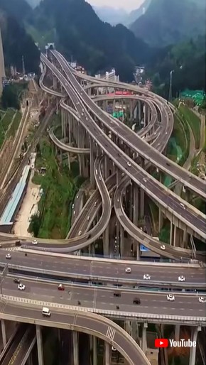 中国にある複雑すぎる「黔春（Qianchun）インターチェンジ」