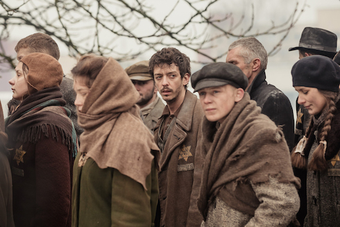 ウソの単語を教え続けなければ処刑される教室が開講する映画「ペルシャン・レッスン」レビュー