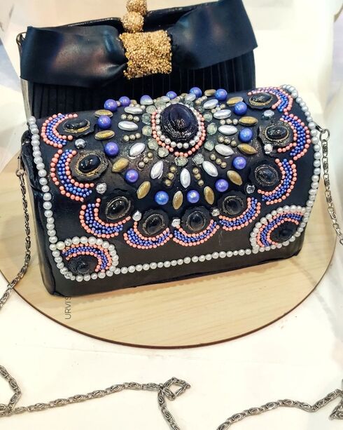 バッグ型のケーキ01