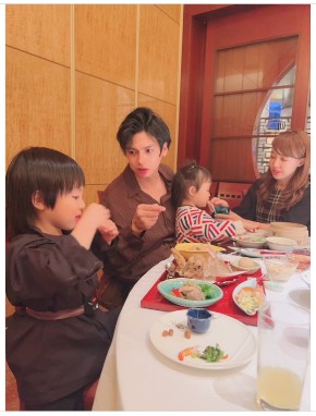 アレクサンダーの息子・景寅