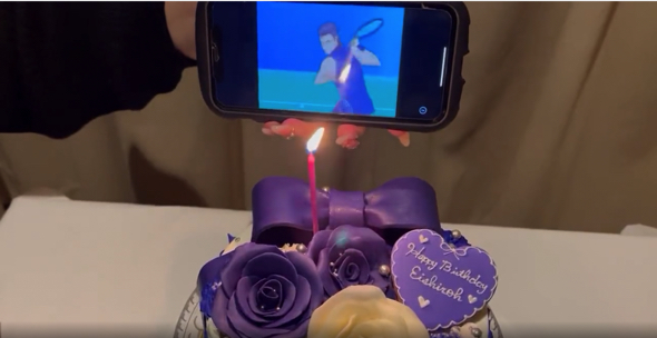 スマホ画面に映る木手永四郎