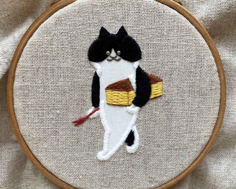 中国、猫画ガラスの刺繍