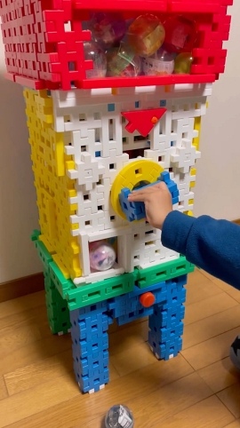 ニューブロック カプセルトイ