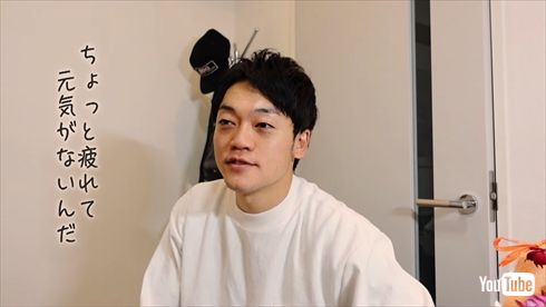 山崎アナにプレゼントを贈るおばたさんのお兄さん