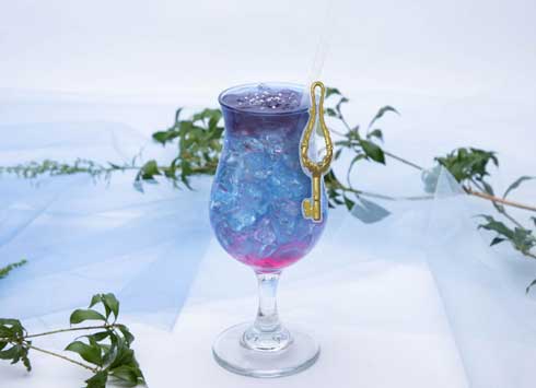 新海誠 すずめの戸締まり カフェ 新宿