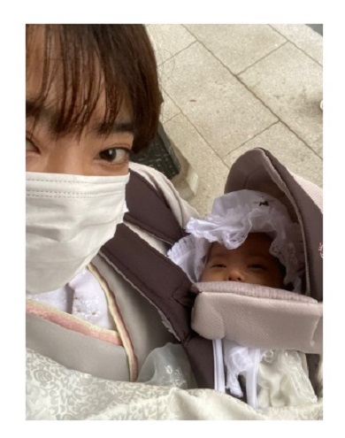 お宮参りに行ってきた才賀紀左衛門と絵莉