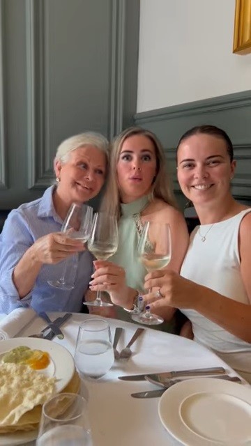 サプライズ報告