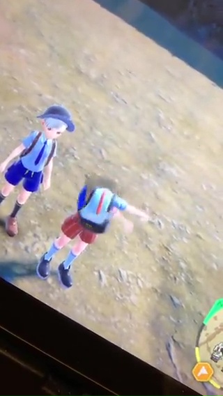 「ポケモンSV」で“関節グニャグニャ現象”複数目撃される　腕や首が可動域の制限から解き放たれえらいことに