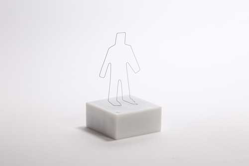 線人間 形状記憶合金 オブジェ 立ち上がる CAMPFIRE