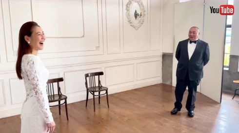 「極楽とんぼ」山本圭壱と結婚した元AKB48西野未姫のウエディングフォト