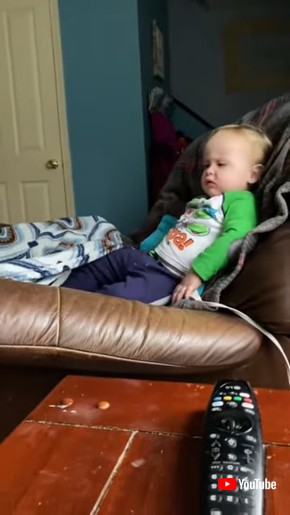 He’s so Perky After His Nap || ViralHog