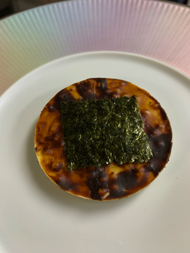 ショコラとせんべいをかけ合わせた画期的なチョコが気になる