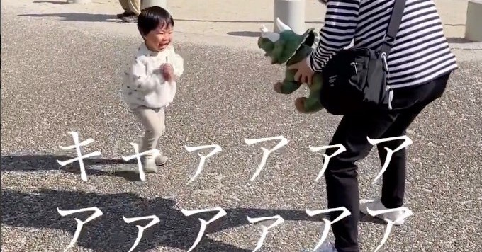 からくりおもちゃ　おばあちゃんと孫 Are they similar?! 👵🏻👩🏻✨ - YouTube