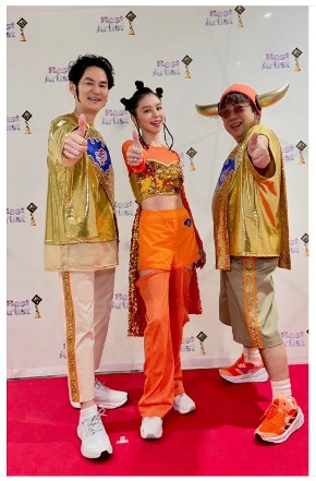 「ブラックビスケッツ」の南原清隆、ビビアン・スー、天野ひろゆき