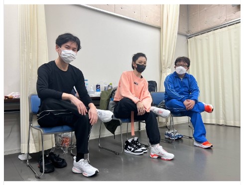 「ブラックビスケッツ」の南原清隆、ビビアン・スー、天野ひろゆき