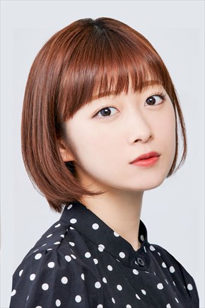 錦木千束を演じる河内美里