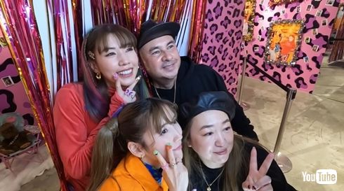 仲里依紗と両親と妹