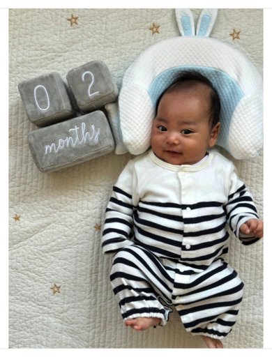 格闘家の才賀紀左衛門と事実婚パートナー絵里の息子が2カ月