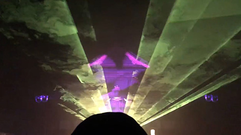 EDM風般若心経と派手なライトアップの“パリピ善光寺”　「俺の葬式こういう感じにして」「仏教のアミューズメントパーク」と話題