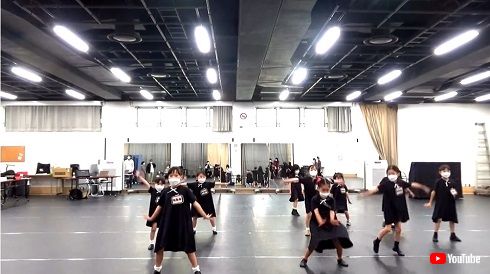 ミュージカル「SPY×FAMILY」アーニャ役の最終0-ディションに臨む子どもたち