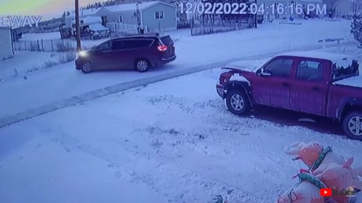 ドリフト スピンターン カナダ クルマ 雪道