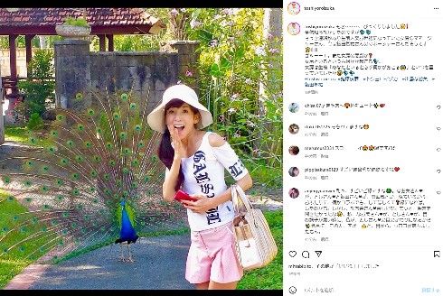 鎧塚俊彦が公開した川島なお美の写真
