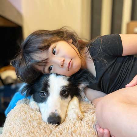 成長してきた娘と犬