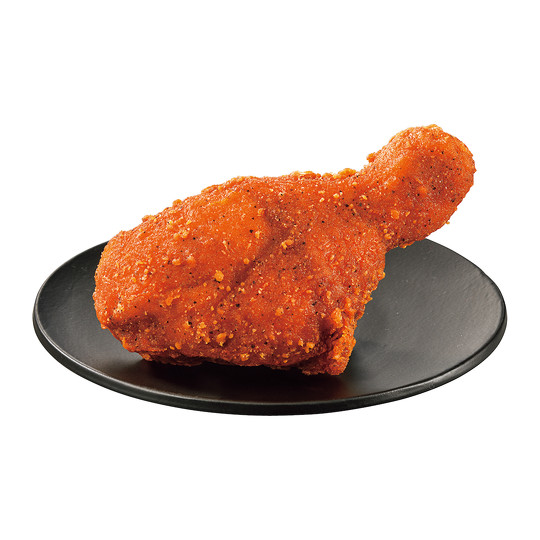 ファミリーマートは12月25日まで、「ファミチキ」など対象のチキン商品を購入すると、1本につき20円引きになるキャンペーンを実施