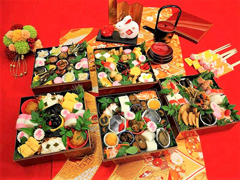 100円で買えるおせちをローソンストア100が発売　「のどぐろ蒲」「しいたけ煮」など全45品の豊富なラインアップ