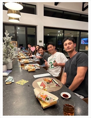 ダルビッシュ＆青木ファミリーの家族交流ショット