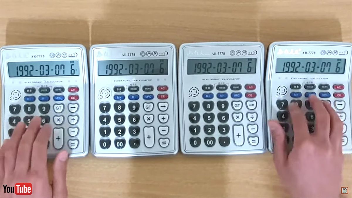 電卓4台で「セーラームーン」初代OPを演奏する動画が達人ワザ！　「泣きそうだ」「懐かしさが押し寄せた」